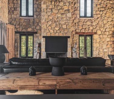 Kato Diminio Villa | Three Dots Boutique Suites