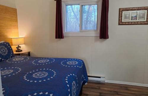 Bobcaygeon Hotel | Three Island Motel