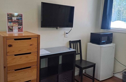 Bobcaygeon Hotel | Three Islands Motel