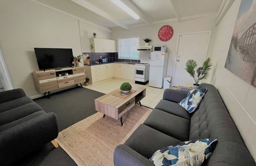 Castletown Apartment | Three Palms Apartments Unit 3