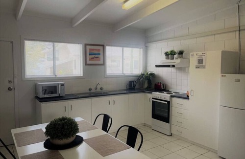 Castletown Apartment | Three Palms Apartments Unit 4