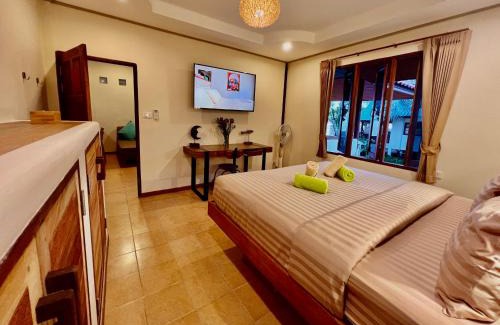 Ko Pha-ngan House | Three rare & private front beach villas
