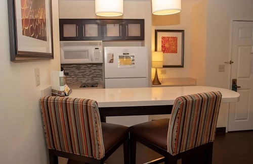 Vance Jackson Apartment | THREE Relaxing 1BR Suite with Free Breakfast and Kitchen! Pool, Pets Allowed!