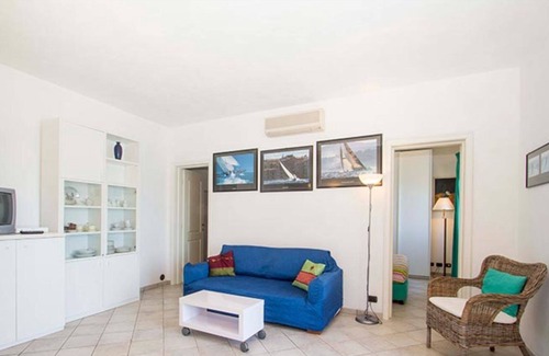 Scaglieri Apartment | Three-room apartment with 4 sleepings on the Forno beach