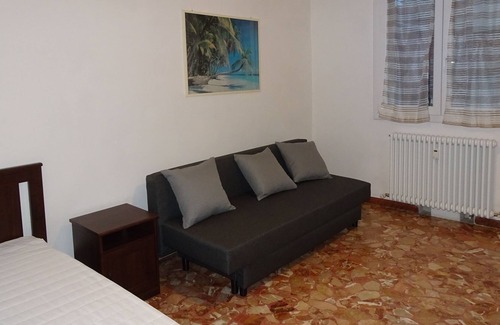 Santo Stefano Apartment | three-room apartment in the Lunetta