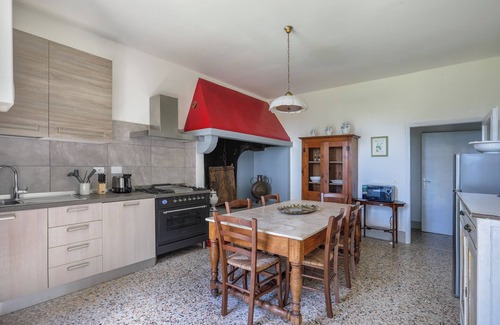 Lastra a Signa Apartment | [Three-room apartment in Fattoria Grazia] Swimming pool and WiFi