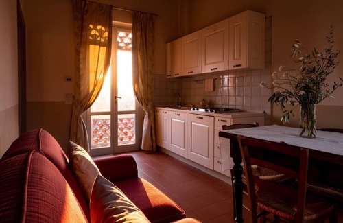 Santa Veneranda Apartment | Three-room apartment in historic country house, sea view, pool, for families