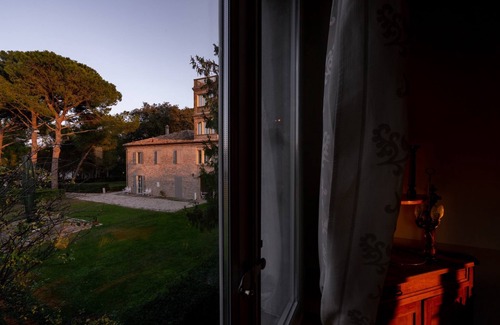 Santa Veneranda Apartment | Three-room apartment in historic country house, sea view, pool, for families