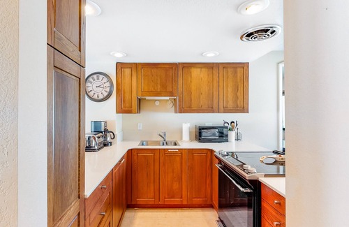 Park Meadows House | Three-Story, Dog-Friendly Townhouse w/Free WiFi, Gas Fireplaces, & Washer/Dryer