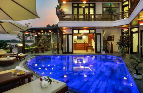 Thanh Ha Hotel | Threeway Riverside Villa