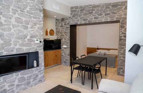 Cala Vadella Villa | Thrilling Ibiza Apartment | Apartment Vanessa | 1 Bedroom Suite | Private.