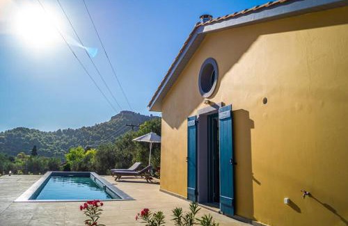Assos Villa | Throisma Villa in Asos (disabled-friendly)