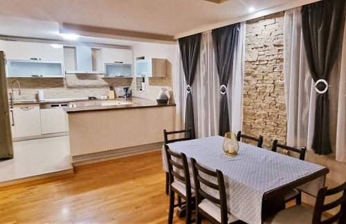 Klis Villa | Throne Villa Kambia with heated pool