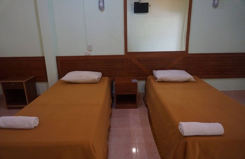 Yan Yao Hotel | Thumneab Guesthouse