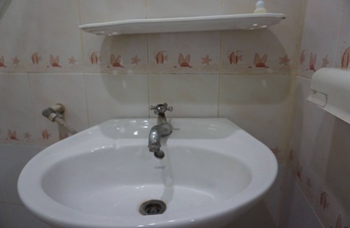 Yan Yao Hotel | Thumneab Guesthouse