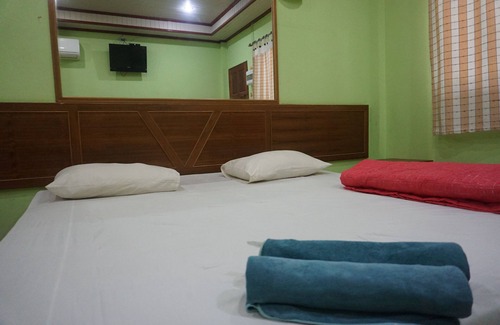 Yan Yao Hotel | Thumneab Guesthouse