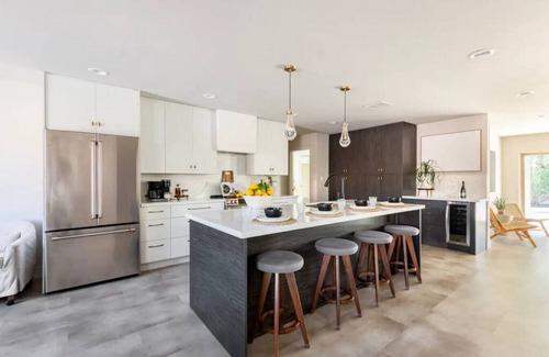 Raskin Estates House | Thunderbird Oasis-New Remodel!
