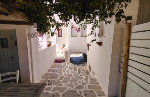 Chora Folegandros House | Thymariá - Chora view house