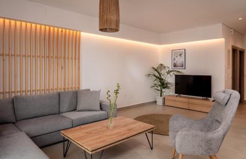 Souda House | Thyme Sea View Apartments by 8essentially