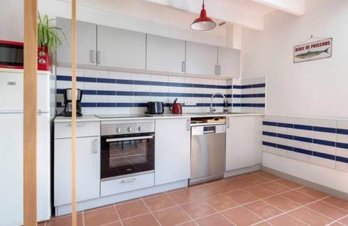 Piriac-sur-Mer Cottage | Ti Héol: charming fisherman's cottage near the beach