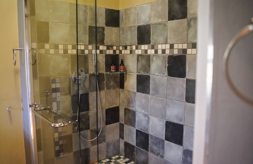 Windhoek House | Ti Melen Boutique Guesthouse l Ondili