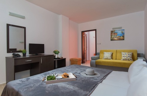 Sunny Beach Bed & Breakfast | Tia Maria is situated in the southern part of the Sunny Beach Resort