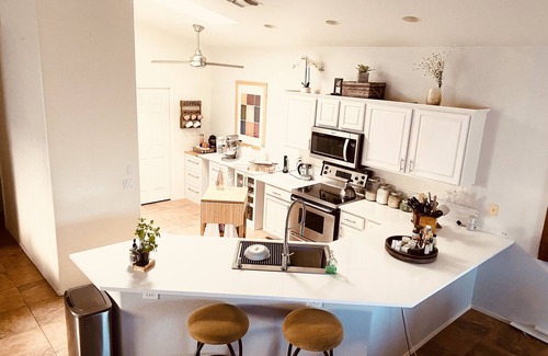South Mountain House | TIA's GetAway Golf Oasis