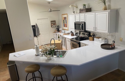 South Mountain House | TIA's GetAway Golf Oasis