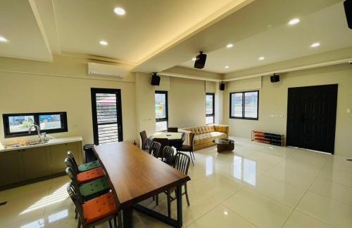 Wujie House | Tian Central Light Brigade