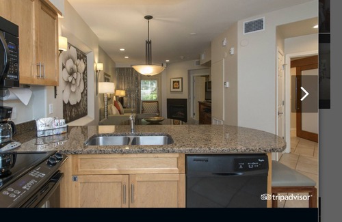 North Scottsdale Villa | TICKETS for 3 Days to the WM Phoenix Open included with this rental