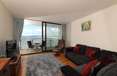 Westleigh Apartment | Tidal Bay