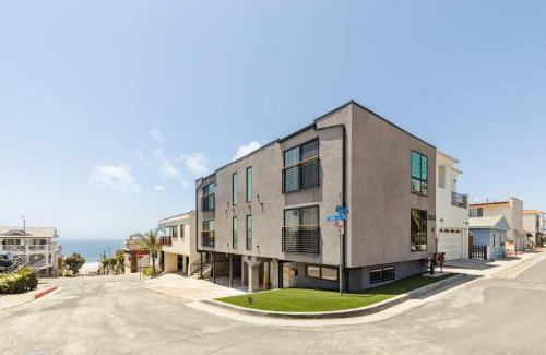 El Porto Apartment | Tide House - Unit B - Modern Seaside 1BD w Parking