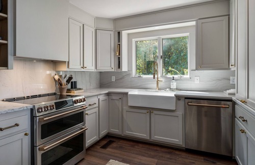 Northport House | Tide & Tranquility: Modern Lake Tuscaloosa Gem
