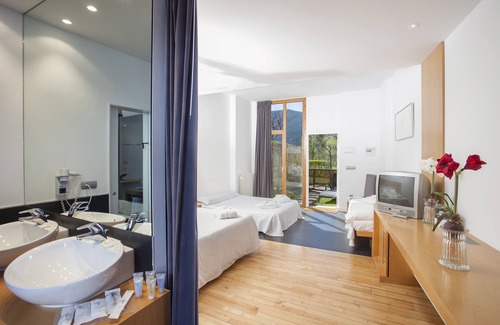 Biescas Hotel | Tierra De Biescas Hotel