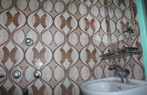 Sauraha Bed & Breakfast | Tiger Corner Inn Homestay