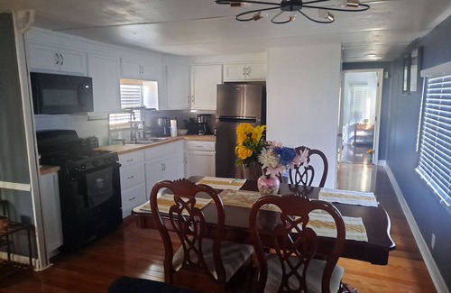 Channelview House | Tiger's house is a perfect mobile home whith special amenities.