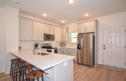 Auburn House | Tiger's Tail in Auburn - 2 BR/2.5 BA condo 1.5 miles from AU, sleeps 8!