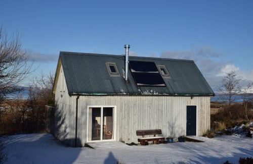 Breakish House | Tigh Eilidh (The Cabin on the Hill)