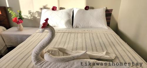 Isla Amantani House | Tikawasi Homestay Comunidad Pueblo Isla Amantani José Luis