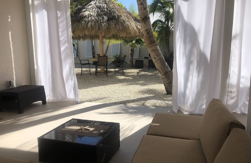 Englewood Apartment | Tiki Life ! Relax and Enjoy w/m discount! Close to beaches without the costs!