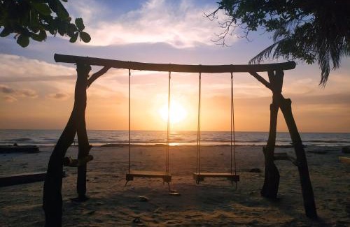 Necocli Hotel | Tiki Lounge Necoclí