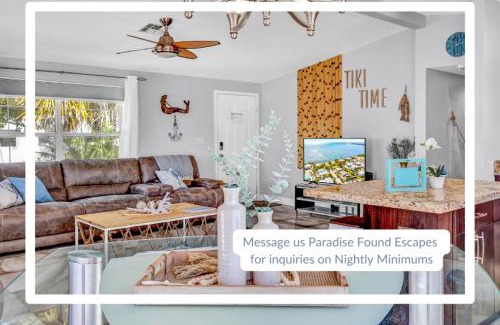 Marathon House | Tiki Time! Pool-tiki Hut-kayaks-grill-ocean View!