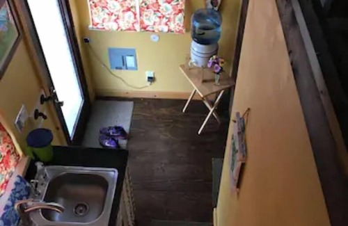 Ohia Estates House | Tiki Tiny House at Volcano, HI