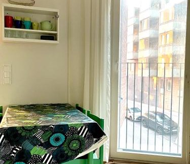 Vantaa City Centre Apartment | Tikkurila Center, lovely 1br, near Airport, parking