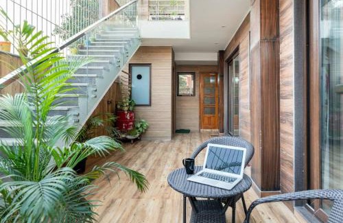 Sector 51 Hotel | TIM Sector 51, Near Golf Course Extension Road
