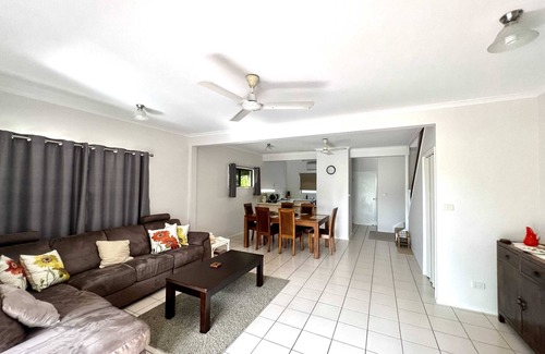 Wongaling Beach Apartment | Timana 1 - Townhouse Across from the Beach