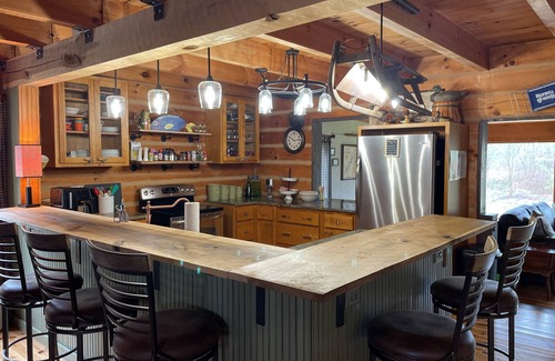 Scottsboro Cabin | Timber Lodge Retreat at Guntersville Lake