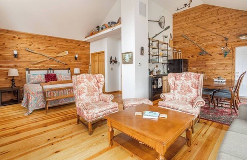 Gnaw Bone Cabin | "Timber Nook" Suite at Rustic Retreat Cabin w/amenities