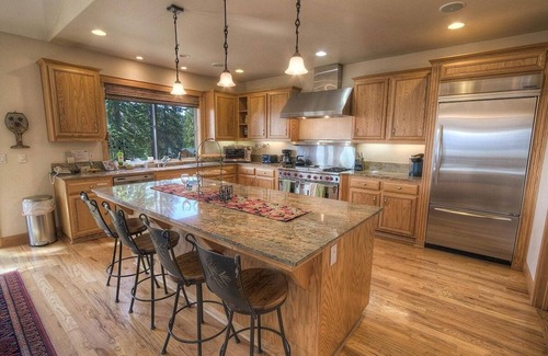 Kingswood Estates House | Timber View Lodge 4 Bedroom Home by RedAwning
