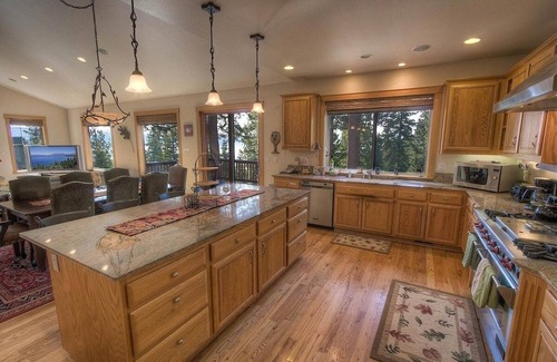 Kingswood Estates House | Timber View Lodge 4 Bedroom Home by RedAwning